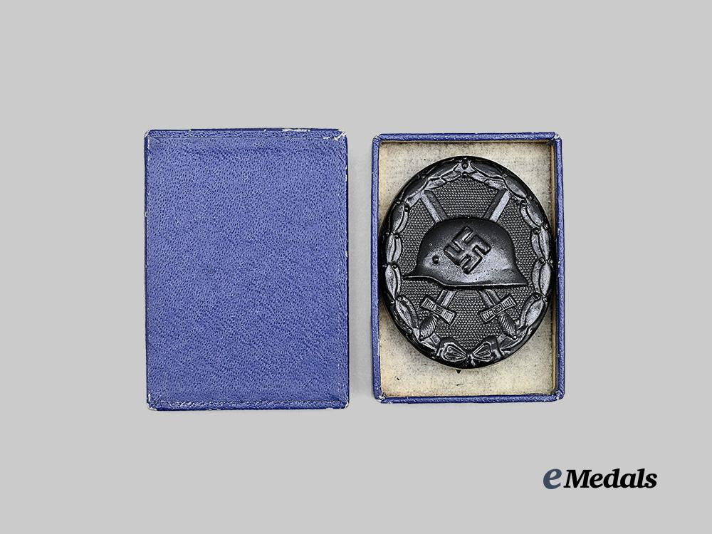 germany,_wehrmacht._a_mint_black_grade_wound_badge,_with_case,_by_hermann_aurich_e_medals__g61806_3