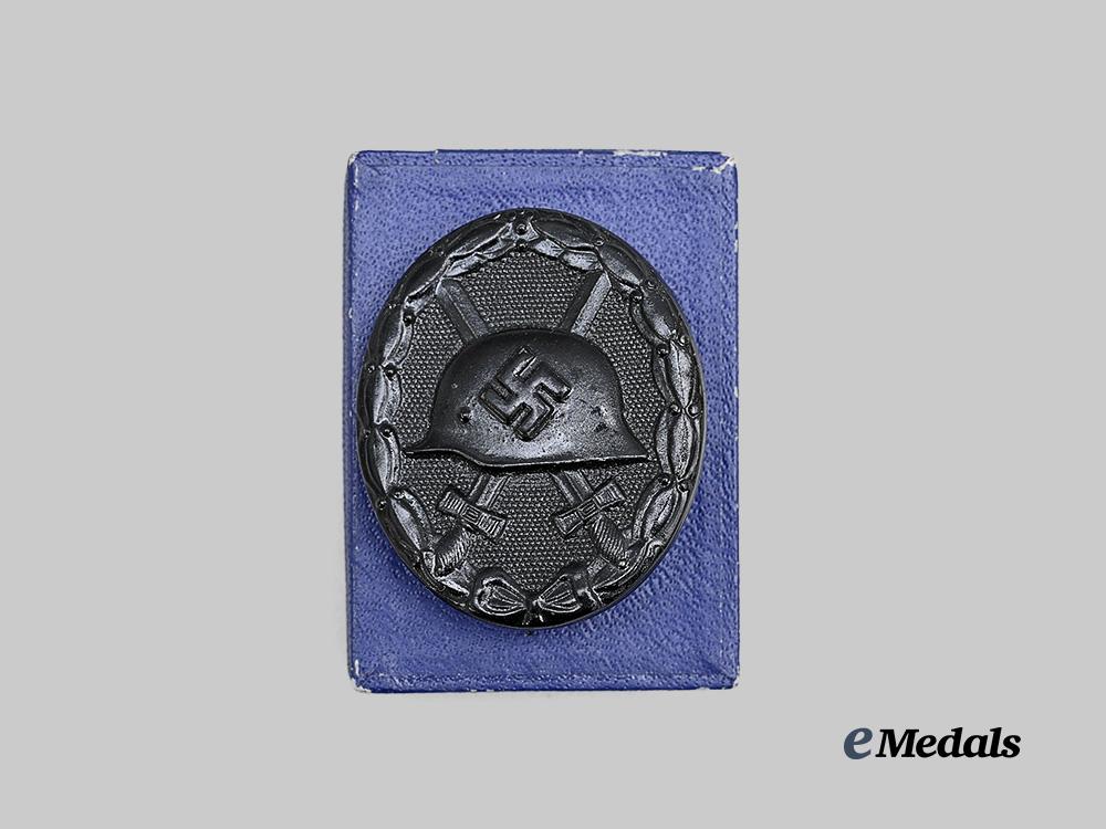 germany,_wehrmacht._a_mint_black_grade_wound_badge,_with_case,_by_hermann_aurich_e_medals__g61806_4