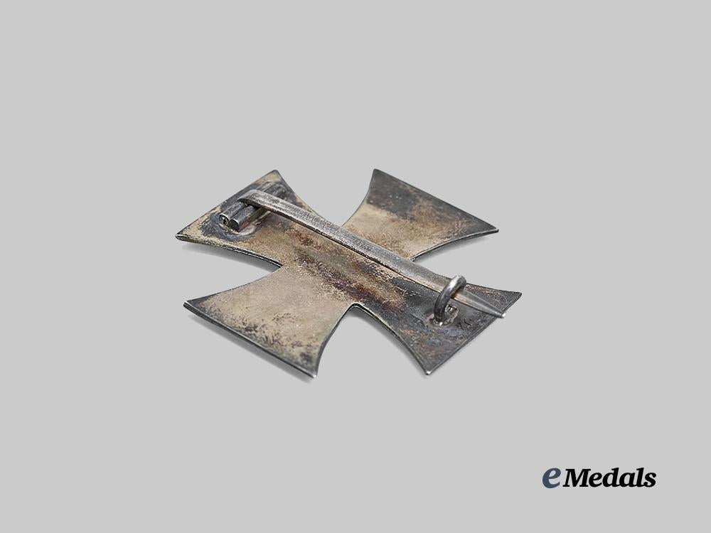 germany,_imperial._a1914_iron_cross_i_class,_by_k_o_e_medals__g61825_4