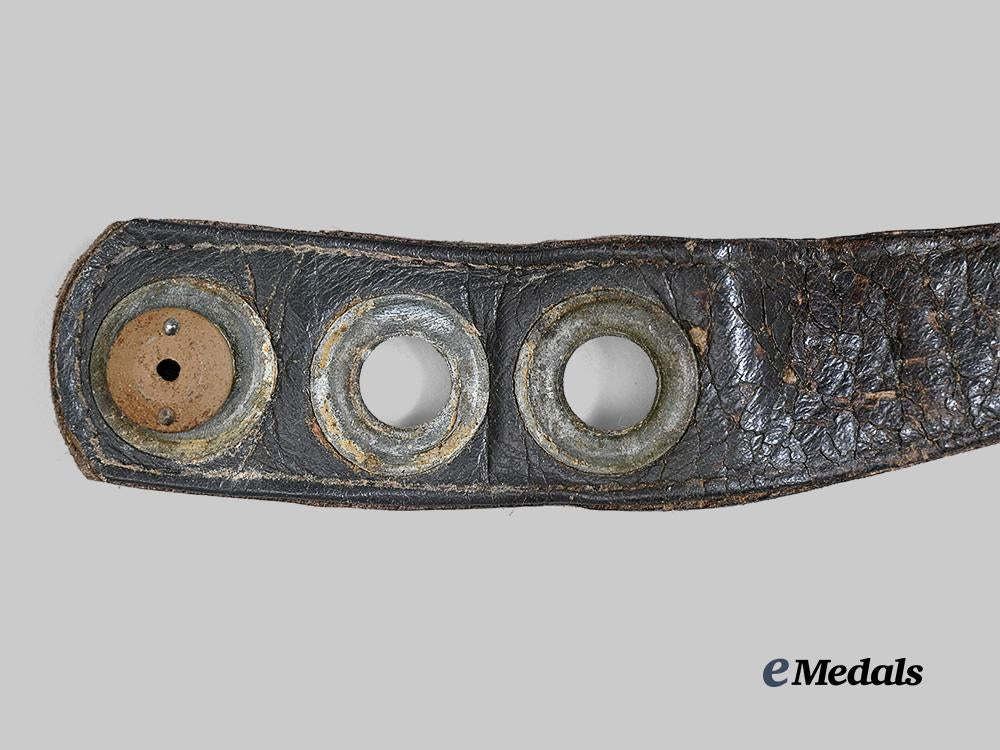 germany,_luftwaffe._an_m38_fallschirmjäger_helmet_chinstrap_e_medals__g61831_6