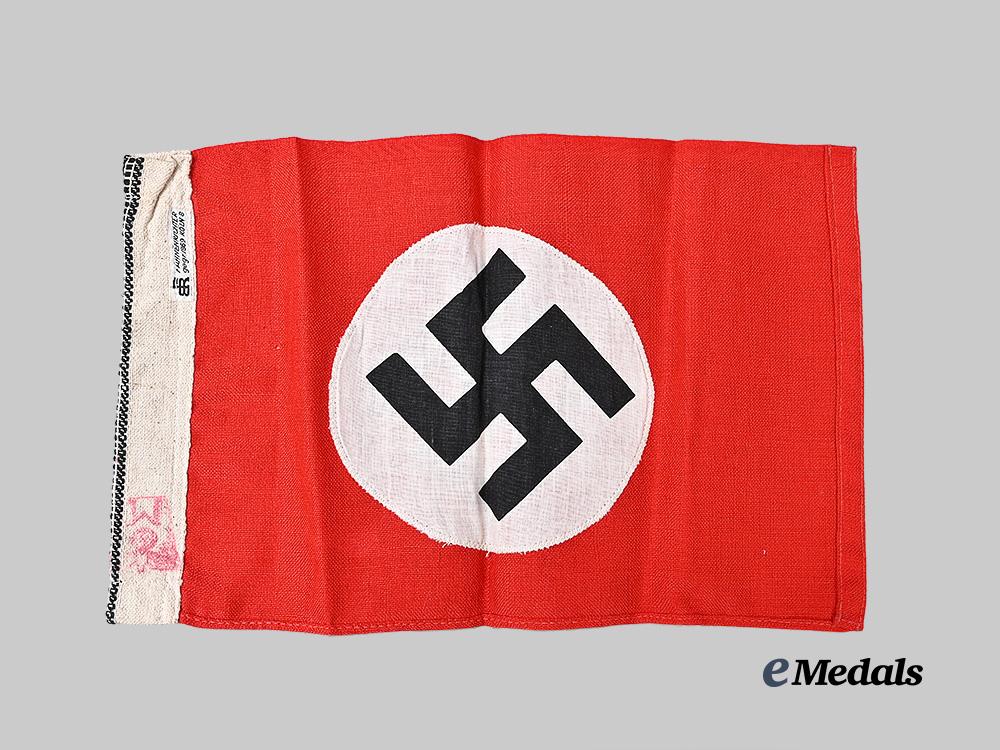 germany,_kriegsmarine._a_small_national_flag,_by_bernard_richter_e_medals__g61832_3