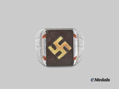 germany,_third_reich._a_patriotic_ring_e_medals__g61847_2