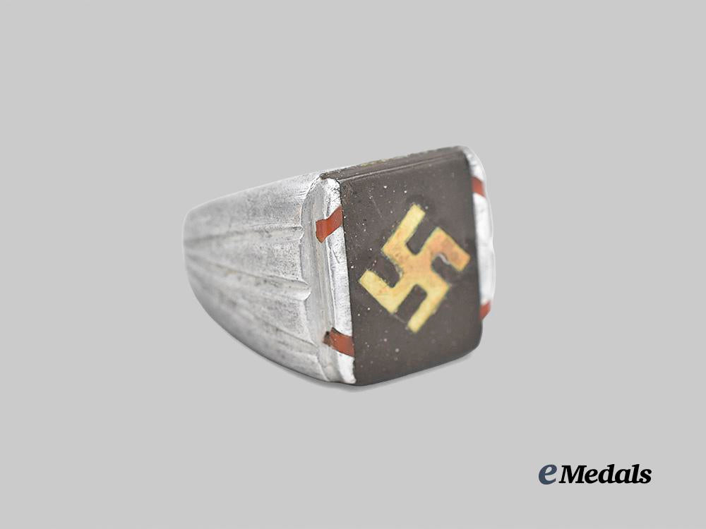 germany,_third_reich._a_patriotic_ring_e_medals__g61847_3