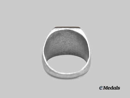 germany,_third_reich._a_patriotic_ring_e_medals__g61847_5