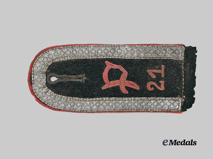 germany,_heer._a_shoulder_strap_for_an_unteroffizier_of_panzerjäger-_abteilung21_e_medals__g61860_2