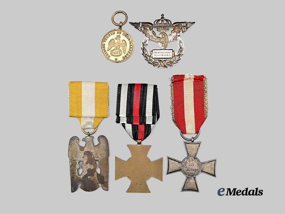 germany,_imperial._a_mixed_lot_of_awards_for_world_war,_freikorps,_and_civil_service_e_medals__g61863_5