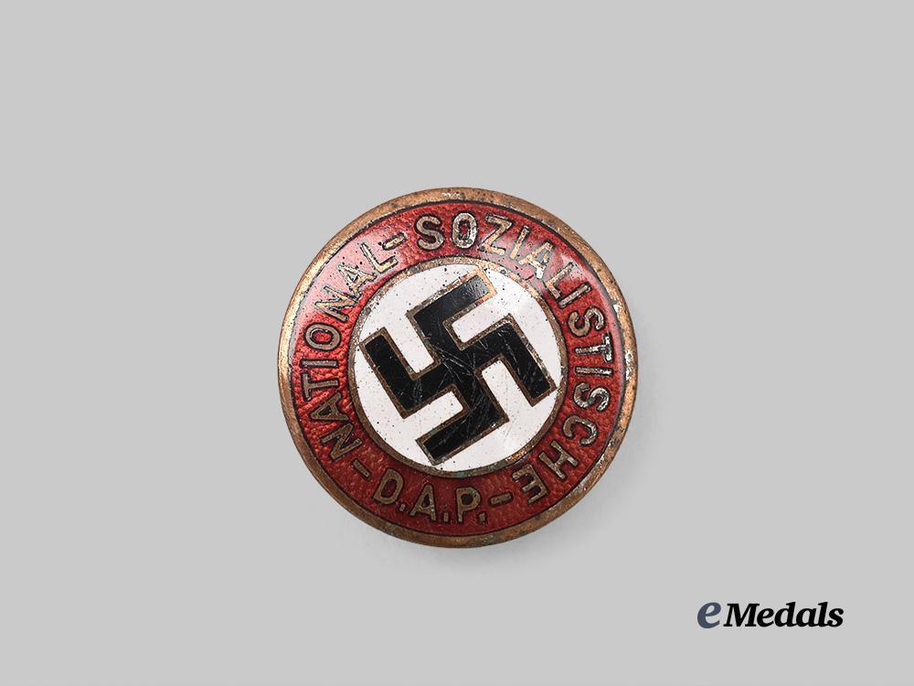 germany,_n_s_d_a_p._a_membership_badge,_boutonniere_version,_by_fritz_zimmermann_e_medals__g61867_2