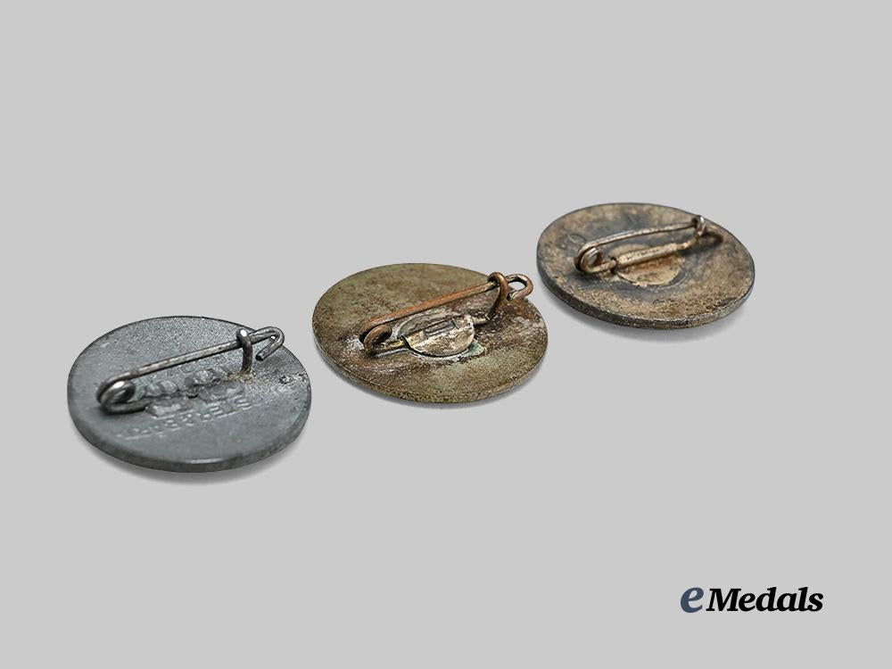 germany,_n_s_d_a_p._a_lot_of_party_badges_e_medals__g61879_4