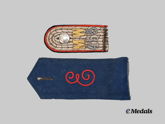 germany,_imperial._a_lot_of_shoulder_boards_e_medals__g61894_2