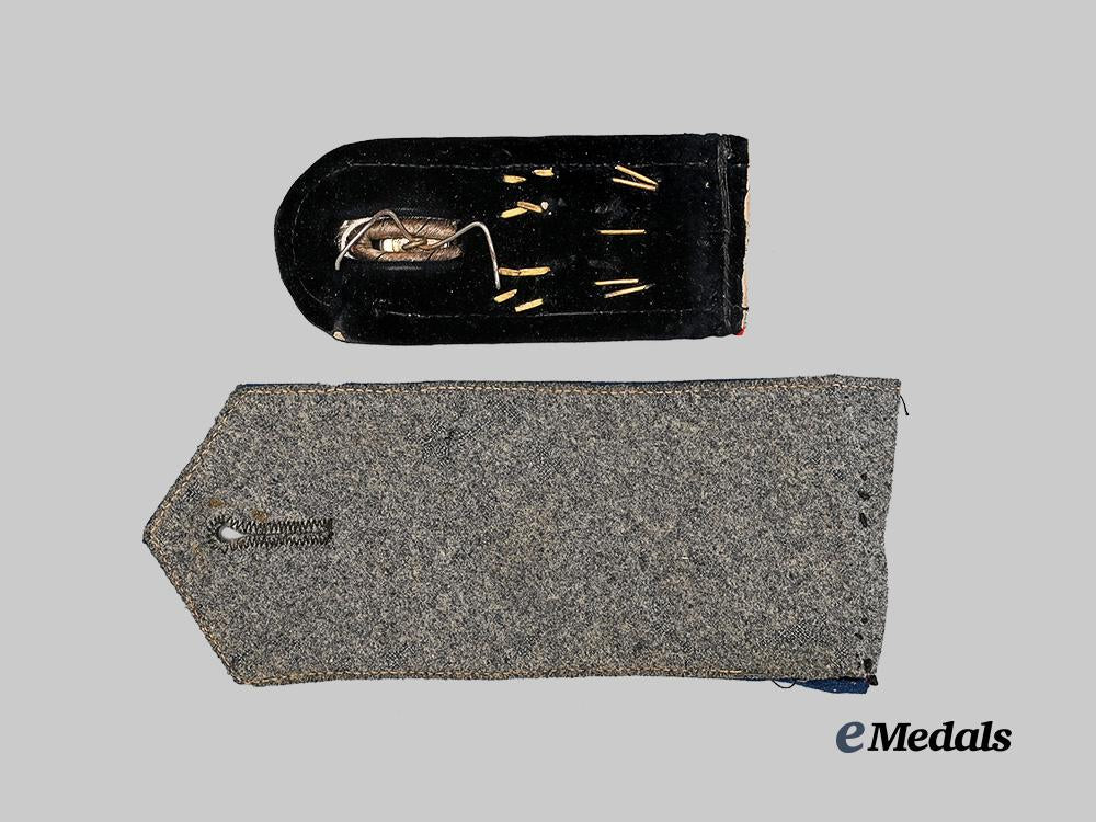 germany,_imperial._a_lot_of_shoulder_boards_e_medals__g61894_3
