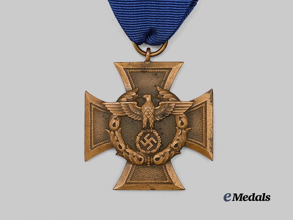 germany,_third_reich._a_customs_and_border_service_decoration_e_medals__g61901_2