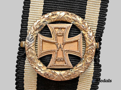germany,_imperial._a_patriotic1914_iron_cross_badge_e_medals__g61911_4