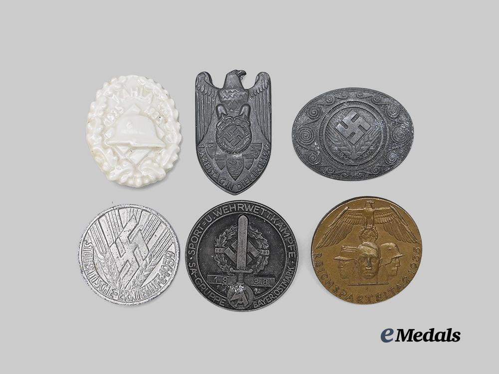 germany,_third_reich._a_mixed_lot_of_badges_e_medals__g61919_2