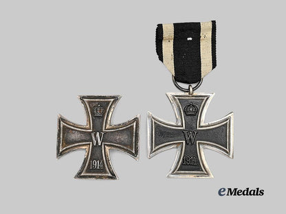 germany,_imperial._a_pair_of1914_iron_crosses,_i_i_and_i_class_e_medals__g61923_2