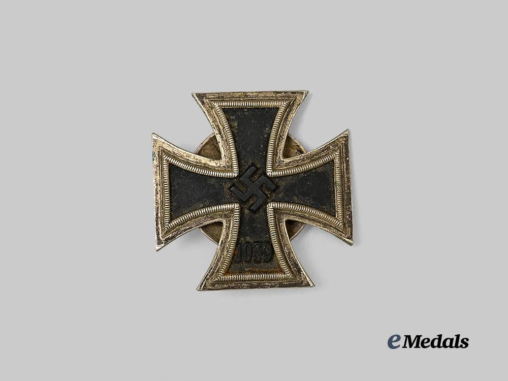germany,_wehrmacht._a1939_iron_cross_i_class,_with_case,_by_paul_meybauer_e_medals__g61932_5