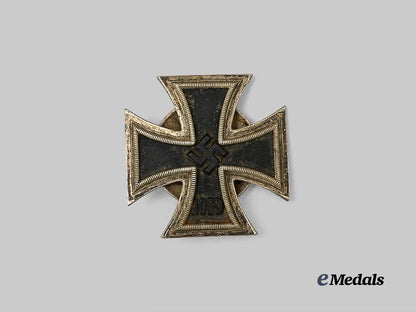 germany,_wehrmacht._a1939_iron_cross_i_class,_with_case,_by_paul_meybauer_e_medals__g61932_5
