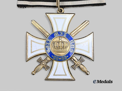 prussia,_kingdom._an_order_of_the_crown,_i_i_class_cross_with_swords,_by_johann_wagner&_sohn_c.1916_e_medals__g61957_6