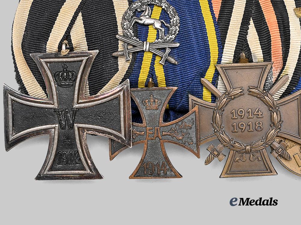 germany,_imperial._a_long_service_medal_bar_for_a_braunschweig_first_world_war_combatant,_with_ribbon_bar_e_medals__g61961_4
