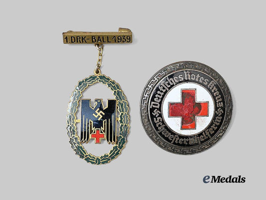 germany,_d_r_k._a_pair_of_german_red_cross_badges_e_medals__g61967_2