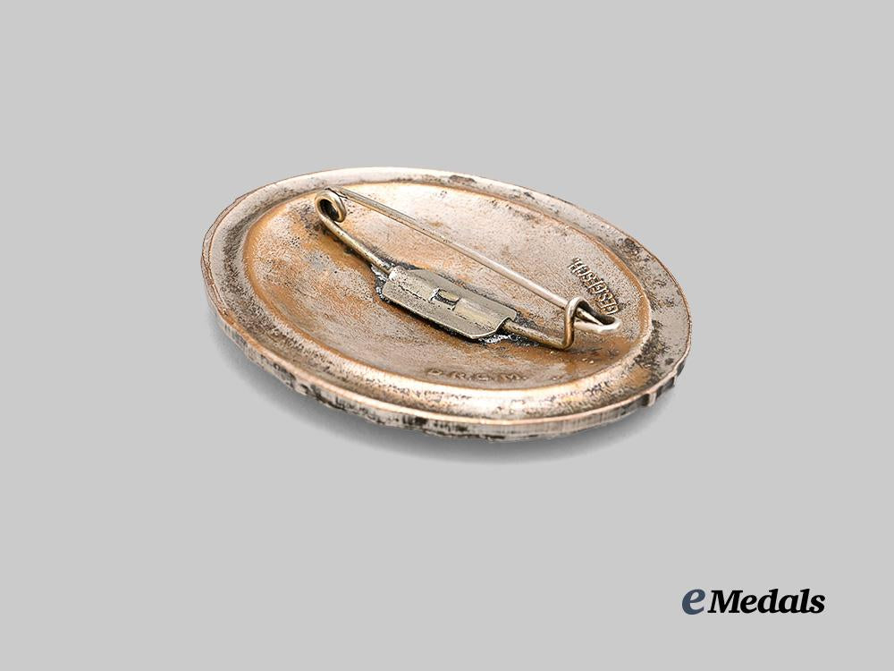 germany,_weimar_republic._an_honour_badge_for_frontline_fighters_of_the_world_war1914-1918_e_medals__g61969_4