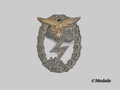 Germany, Luftwaffe. A Ground Assault Badge, Late-War Example, by J.E. Hammer & Söhne