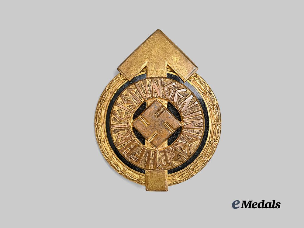 germany,_h_j._a_golden_leader’s_sports_badge,_by_gustav_brehmer_e_medals__g61981_2
