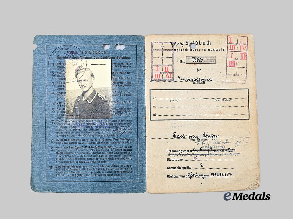 germany,_luftwaffe._a_soldbuch_to_unteroffizier_felix_böhre,_luftwaffe_field_divisions_e_medals__g61989_3