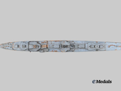 germany,_kriegsmarine._a_wartime_destroyer_desk_model_e_medals__g62019_4