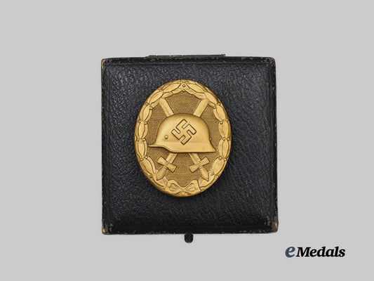 germany,_wehrmacht._a_gold_grade_wound_badge,_wide_pin_variant_with_case,_by_the_vienna_mint_e_medals__g62033_4
