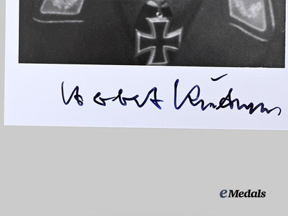 germany,_third_reich._a_lot_of_post-_war_signed_knight’s_cross_winner_photographs_e_medals__g62060_3