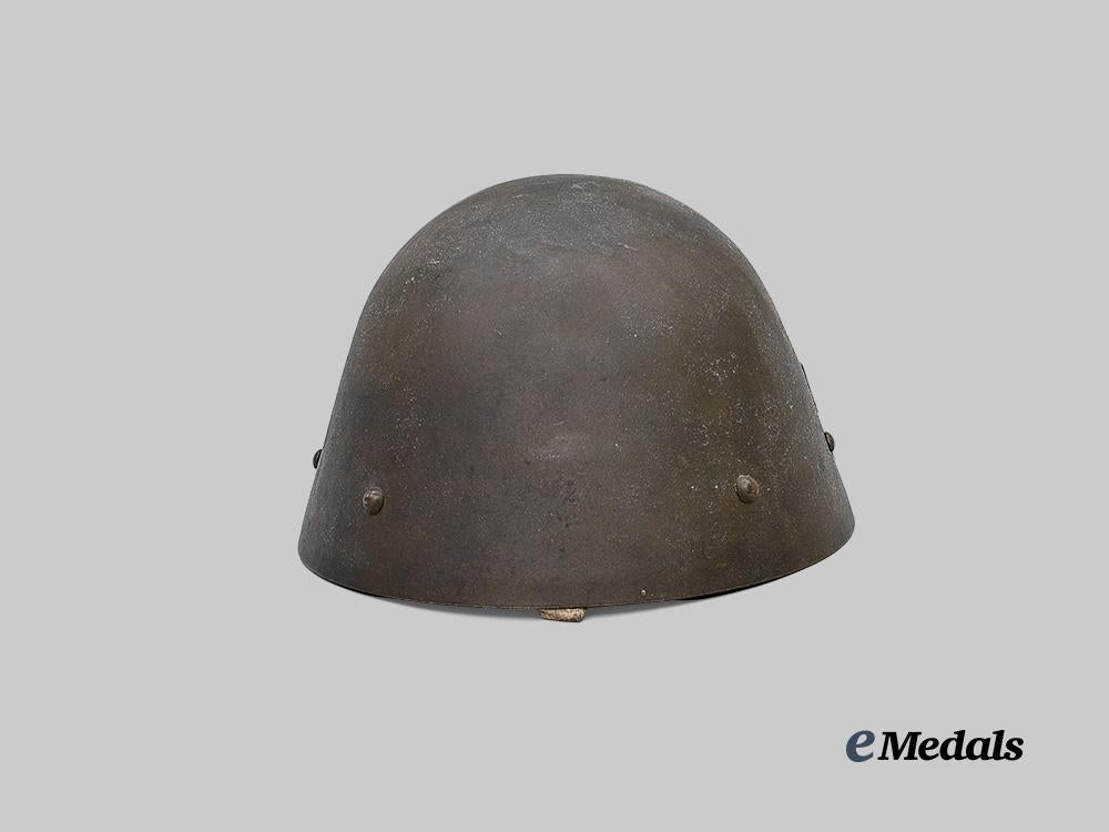 bohemia_and_moravia,_protectorate._a_rare_government_army_m32_steel_helmet_e_medals__g62063_2