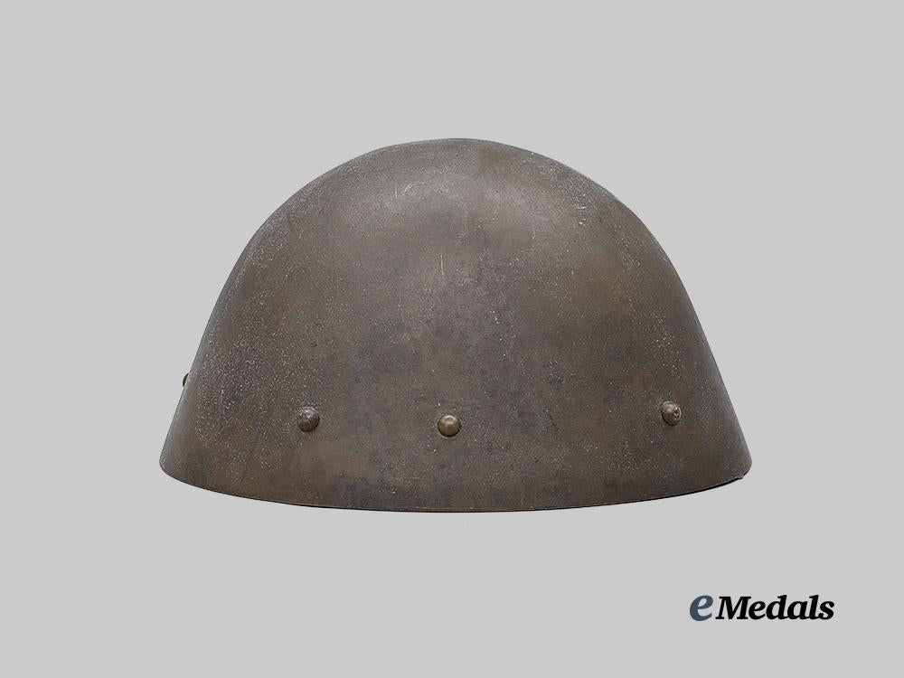 bohemia_and_moravia,_protectorate._a_rare_government_army_m32_steel_helmet_e_medals__g62063_7