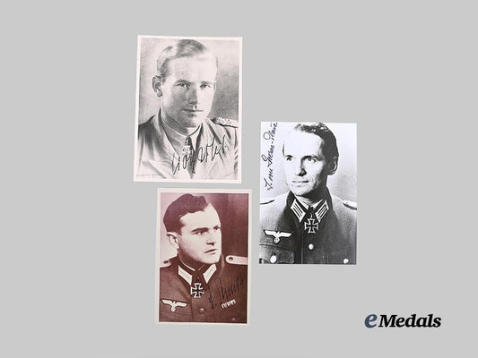 germany,_third_reich._a_lot_of_post-_war_signed_knight’s_cross_winner_photographs_e_medals__g62085_2