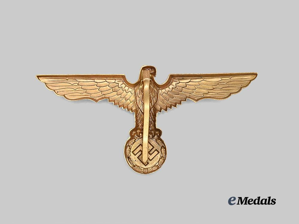 germany,_kriegsmarine._a_mint_first_pattern_officer’s_pith_helmet_eagle_insignia,_by_gustav_brehmer_e_medals__g62138_3