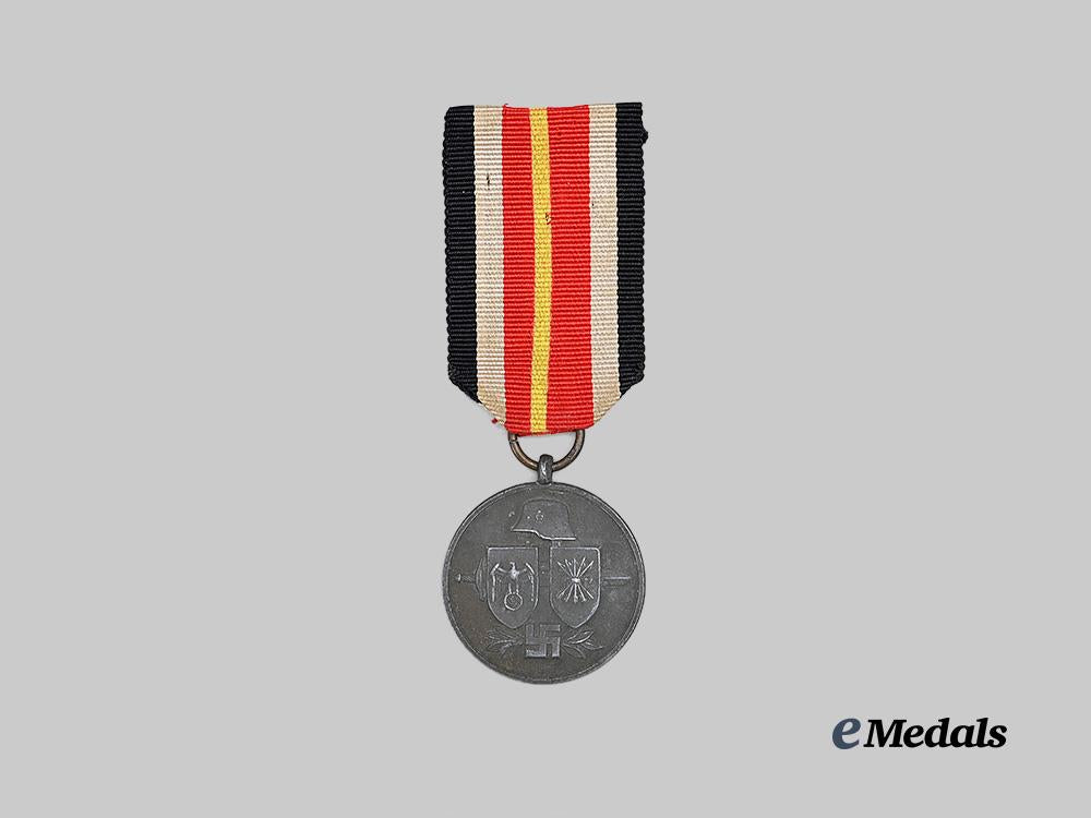 germany,_wehrmacht._a_spanish_volunteer_medal,_by_deschler&_sohn_e_medals__g62139_2