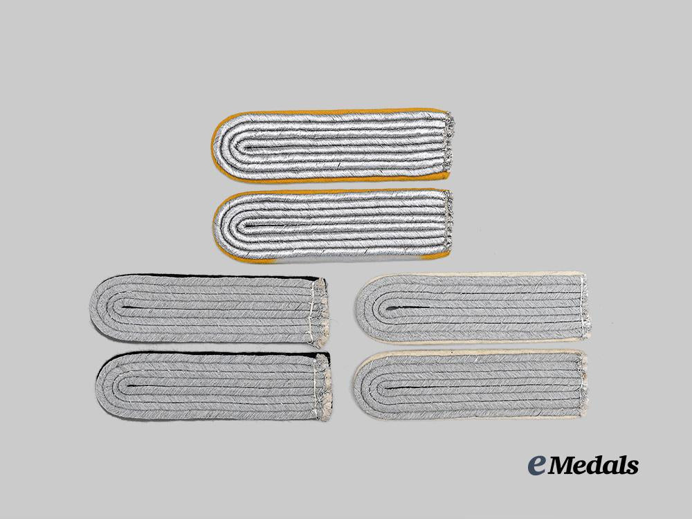 germany,_wehrmacht._a_mixed_lot_of_shoulder_boards,_leutnant_ranks,_heer_and_luftwaffe_issue_e_medals__g62146_2