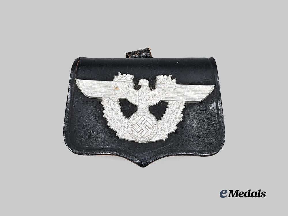 germany,_ordnungspolizei._a_schutzpolizei_parade_belt_ammunition_cartouche_e_medals__g62149_2