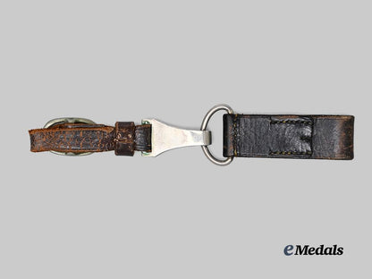 germany,_s_a._a_model1933_service_dagger_hanger_e_medals__g62151_5