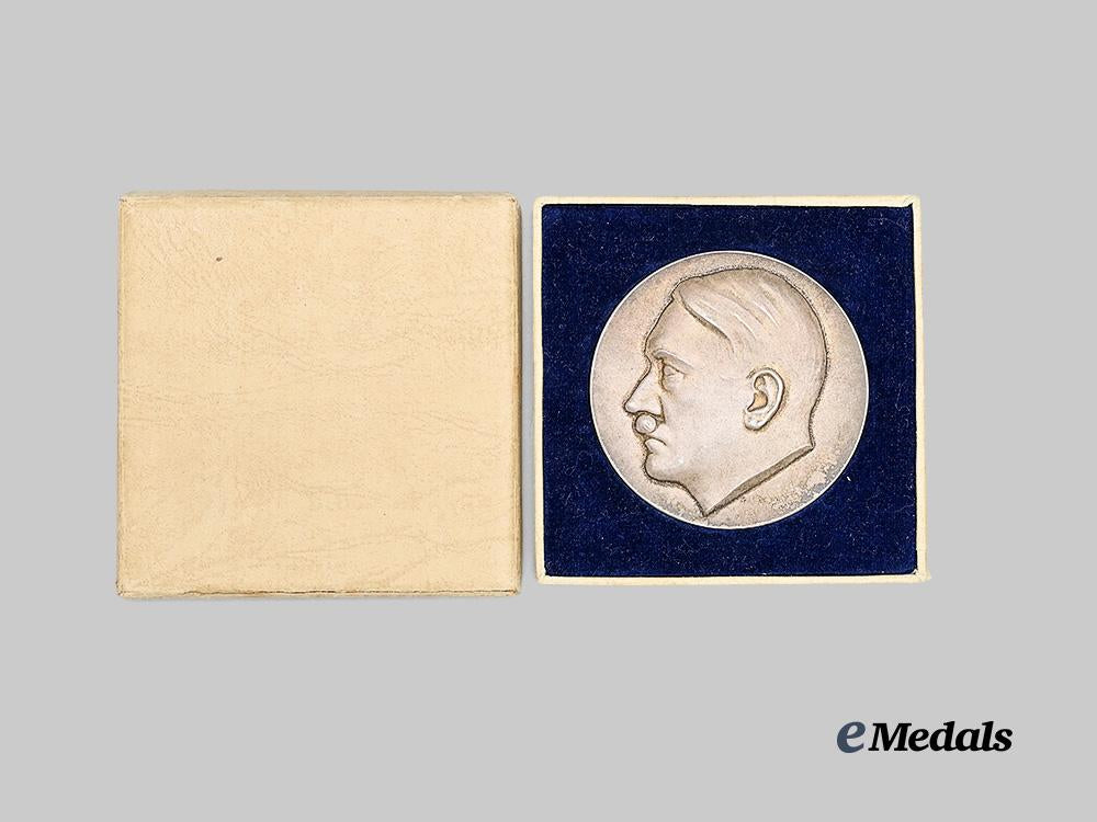 germany,_third_reich._a1939_a_h50th_birthday_commemorative_medal_in_silver,_with_case_e_medals__g62162_3