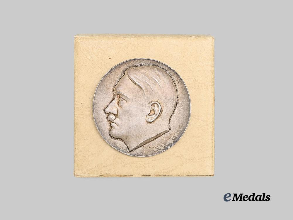 germany,_third_reich._a1939_a_h50th_birthday_commemorative_medal_in_silver,_with_case_e_medals__g62162_4