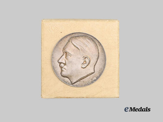 germany,_third_reich._a1939_a_h50th_birthday_commemorative_medal_in_silver,_with_case_e_medals__g62162_4