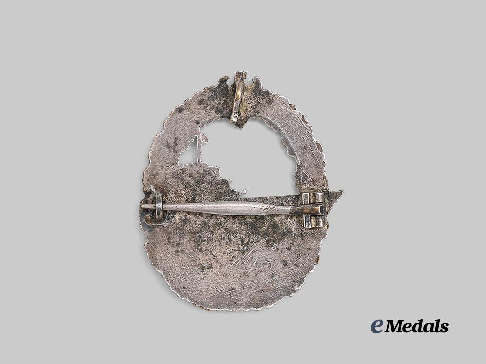 germany,_kriegsmarine._a_destroyer_war_badge,_variation2,_by_b._h._mayer_e_medals__g62167_3