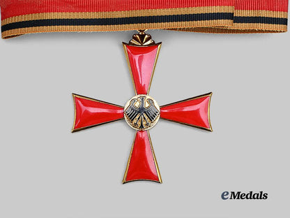 germany,_federal_republic._an_order_of_merit_of_the_federal_republic,_knight_commander’s_cross_set_with_case,_by_steinhauer&_lück_e_medals__g62177_11
