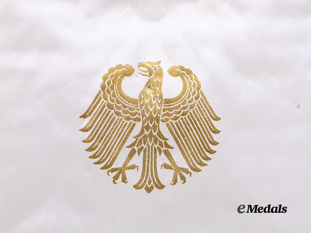germany,_federal_republic._an_order_of_merit_of_the_federal_republic,_knight_commander’s_cross_set_with_case,_by_steinhauer&_lück_e_medals__g62177_4