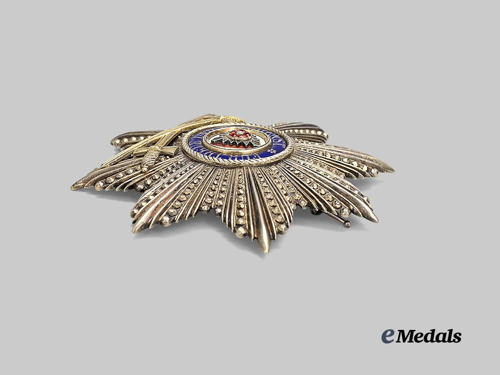 schaumburg-_lippe,_principality._a_rare_house_order,_i_class_breast_star_with_swords_e_medals__g62178_3
