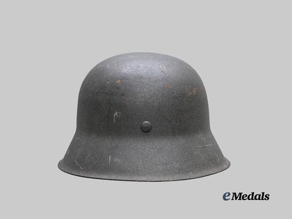 germany,_heer._an_m42_stahlhelm,_by_emaillierwerke_a._g._e_medals__g62183_8