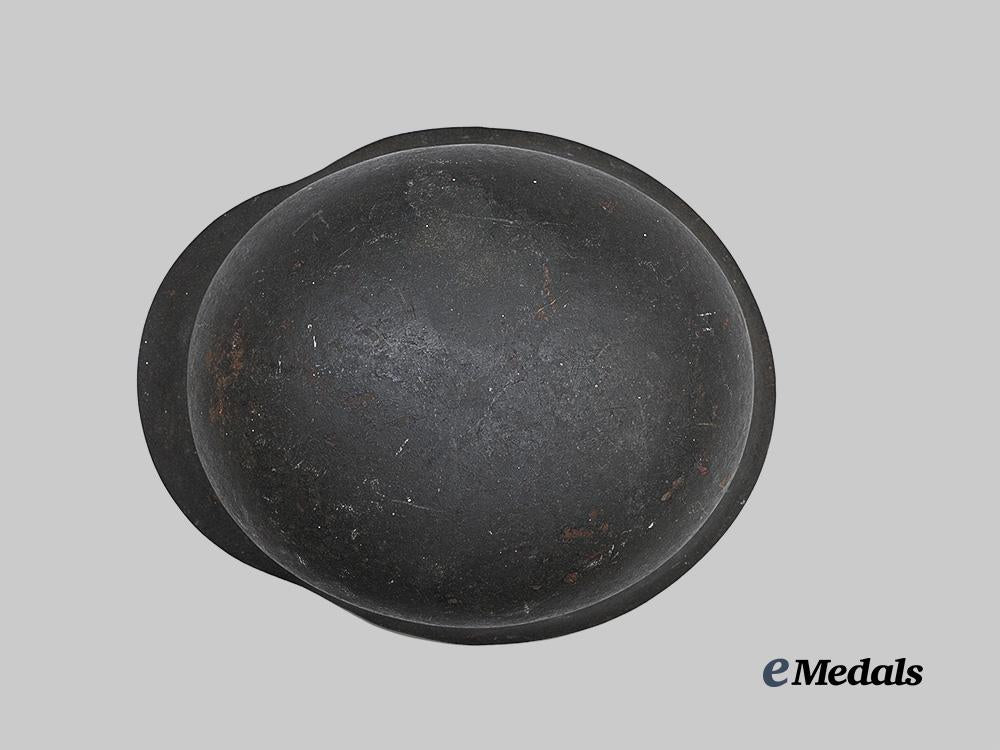 germany,_heer._an_m42_stahlhelm,_by_emaillierwerke_a._g._e_medals__g62183_9