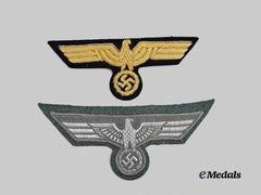 Germany, Wehrmacht. A Pair of Breast Eagles for Officer Ranks, Heer and Kriegsmarine Issue