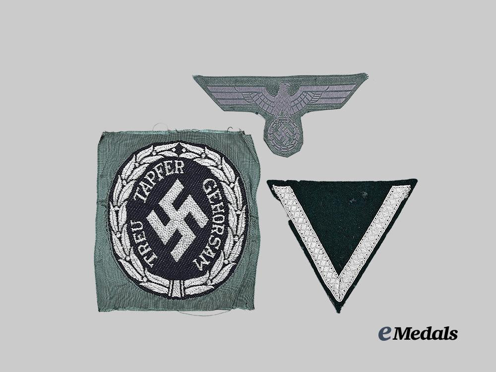 germany,_third_reich._a_mixed_lot_of_insignia_for_heer_and_schutzmannschaft_personnel_e_medals__g62189_2