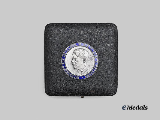 germany,_third_reich._a_rare_nuremberg_sighthound_association_medallion,_with_case_e_medals__g62191_4